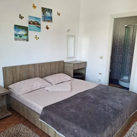 Casa Ultraviolet Pensjonat 3*